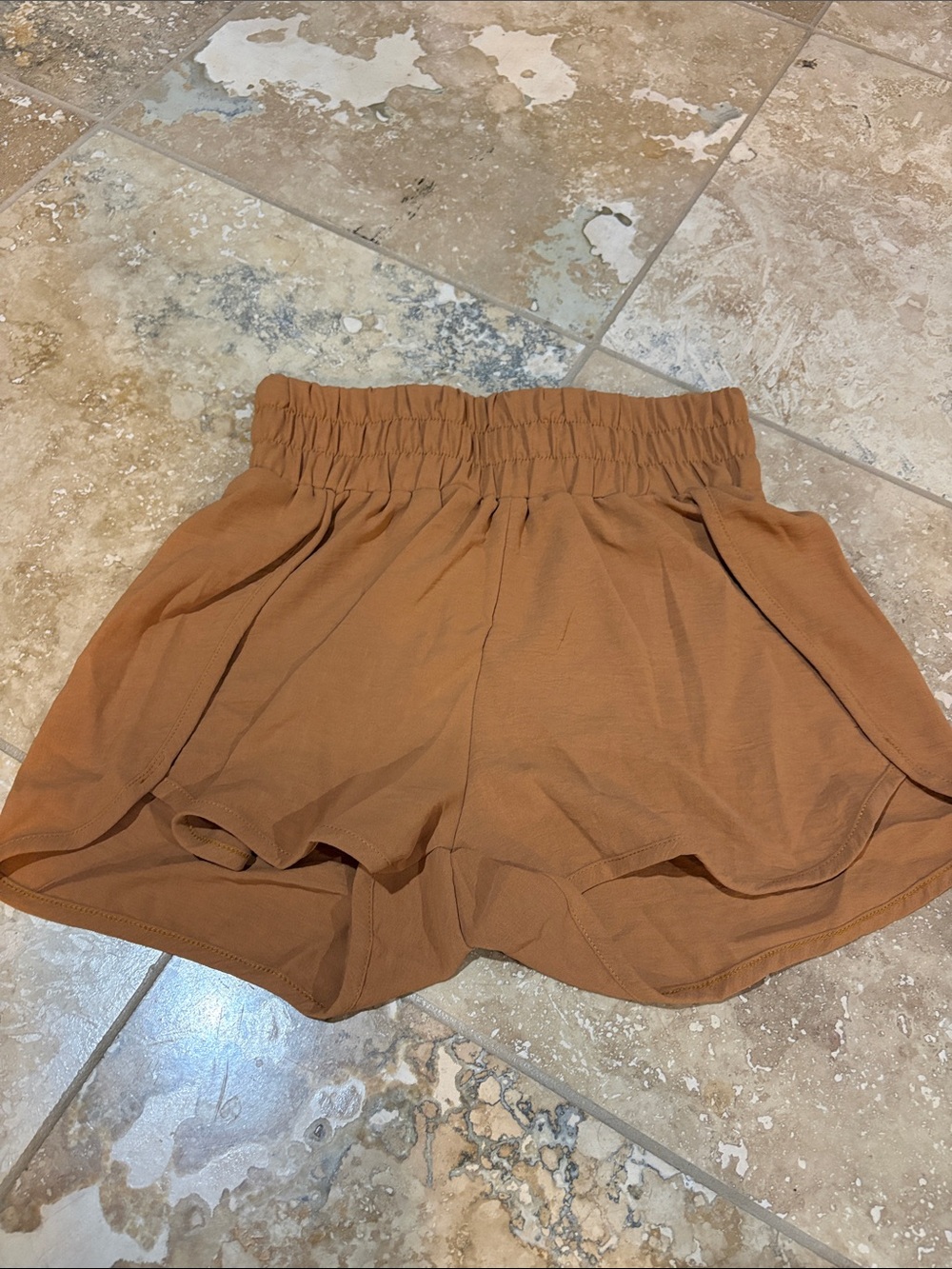 High-Waist Rust Women’s Shorts with Elastic Waistband